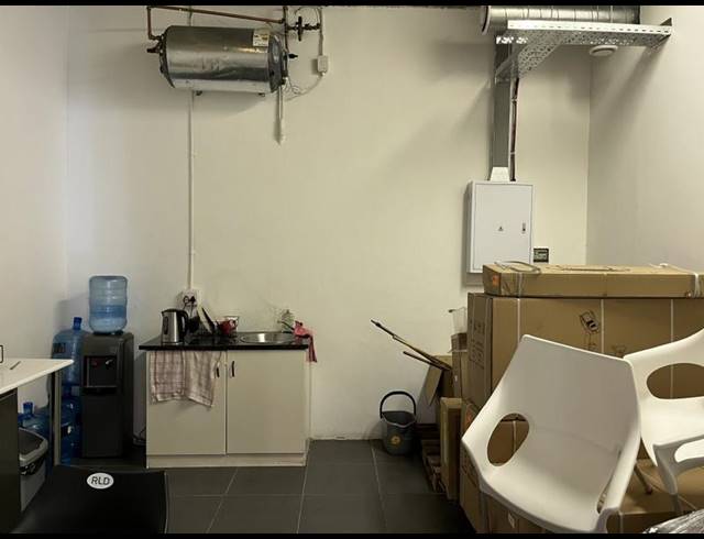 BUSINESS PROPERTY TO RENT IN NORTHGATE ISLAND